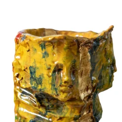 Vaso scultura in ceramica policroma Visione