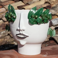 Vaso Testa Oliva la Venditrice d'Olio in Ceramica Beige