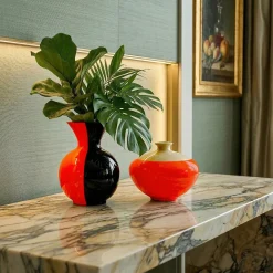 Vaso Turbo Arancio in ceramica arancione fluo e nero intenso