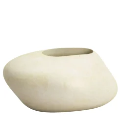 Vaso Urano A Beige Lecce in pietra calcarea di Luca Scacchetti
