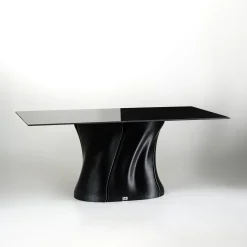 Veil Black Tavolo da pranzo stampato in 3D