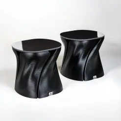 Veil Sgabello nero a clessidra stampato in 3D