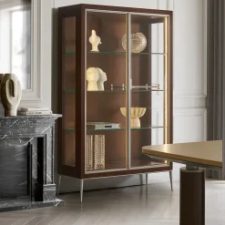 Vetrina in legno di ciliegio con luce LED