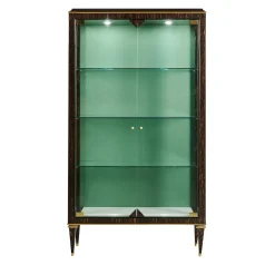 Vetrina in legno di palma con finiture in ottone e pannello interno verde