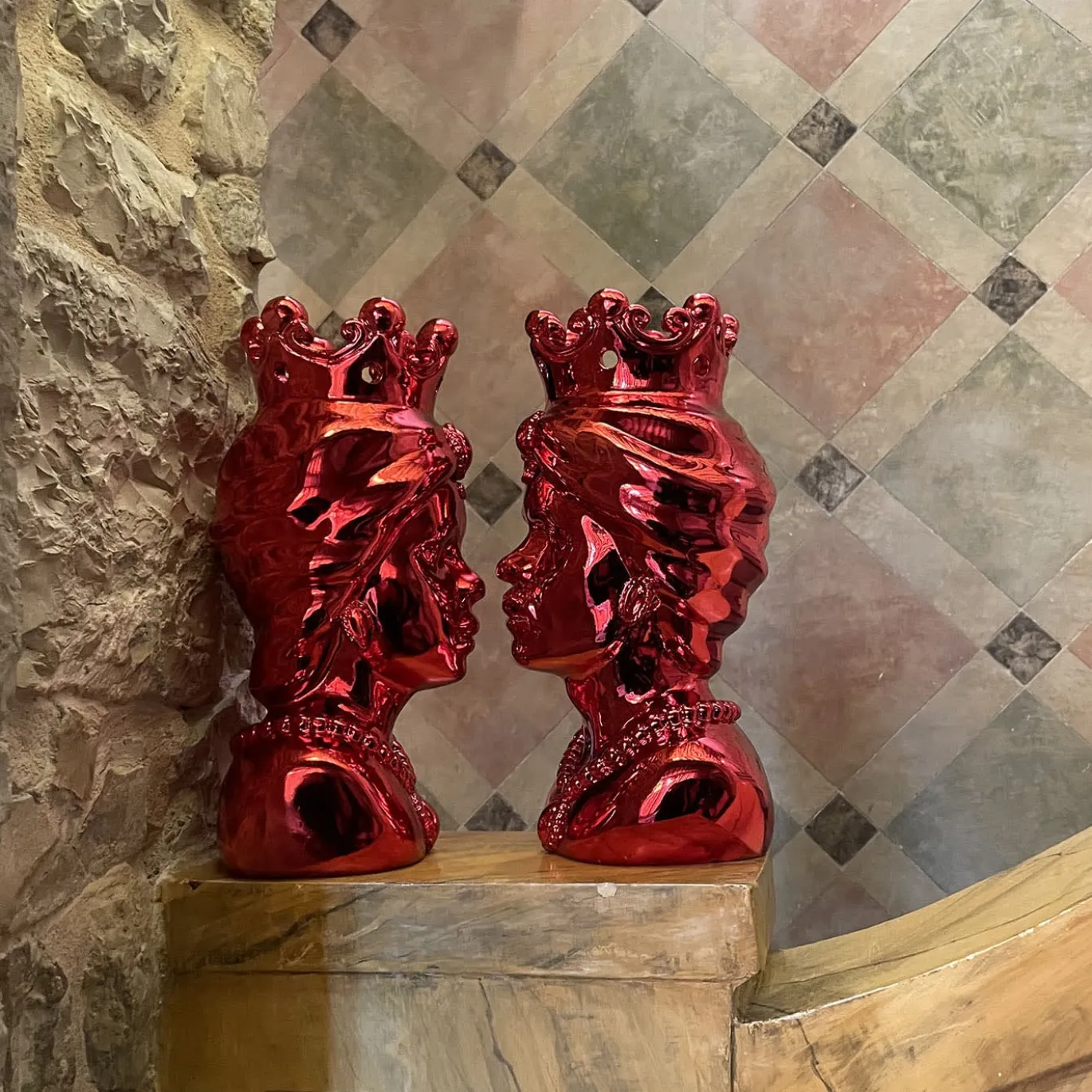 Vulcano Testa di Moro Uomo scultura in Marmo rosso